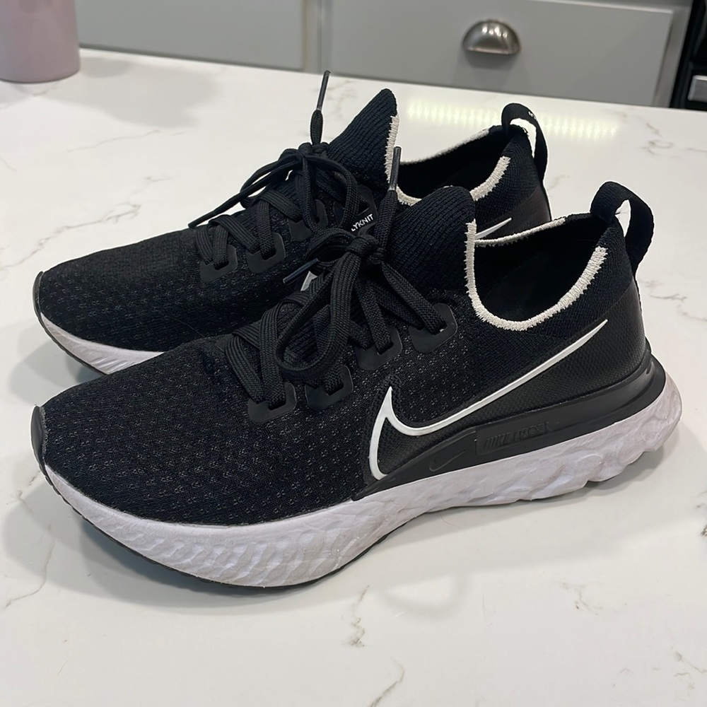 Nike infinity react shoes